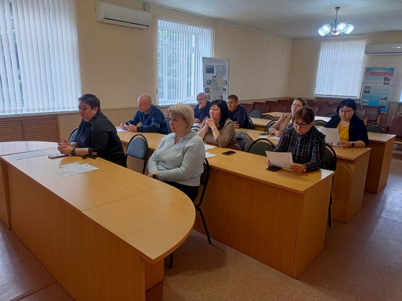 В администрации района состоялась встреча с представителями Государственного автономного учреждения дополнительного профессионального образования Саратовской области